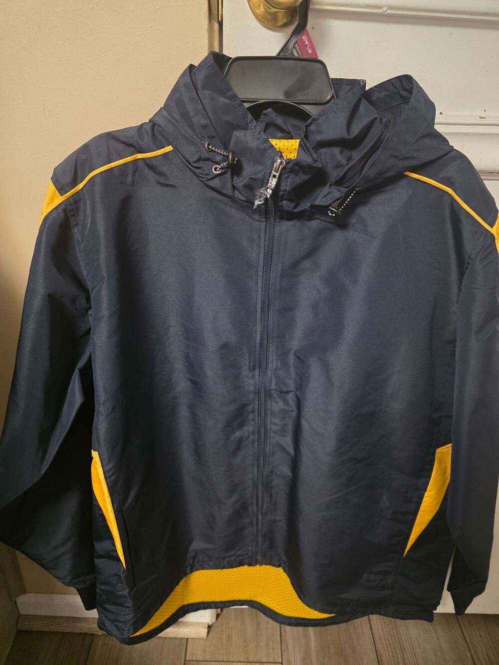 Holloway Charger Jacket Size L Navy Gold Windbreaker Hooded